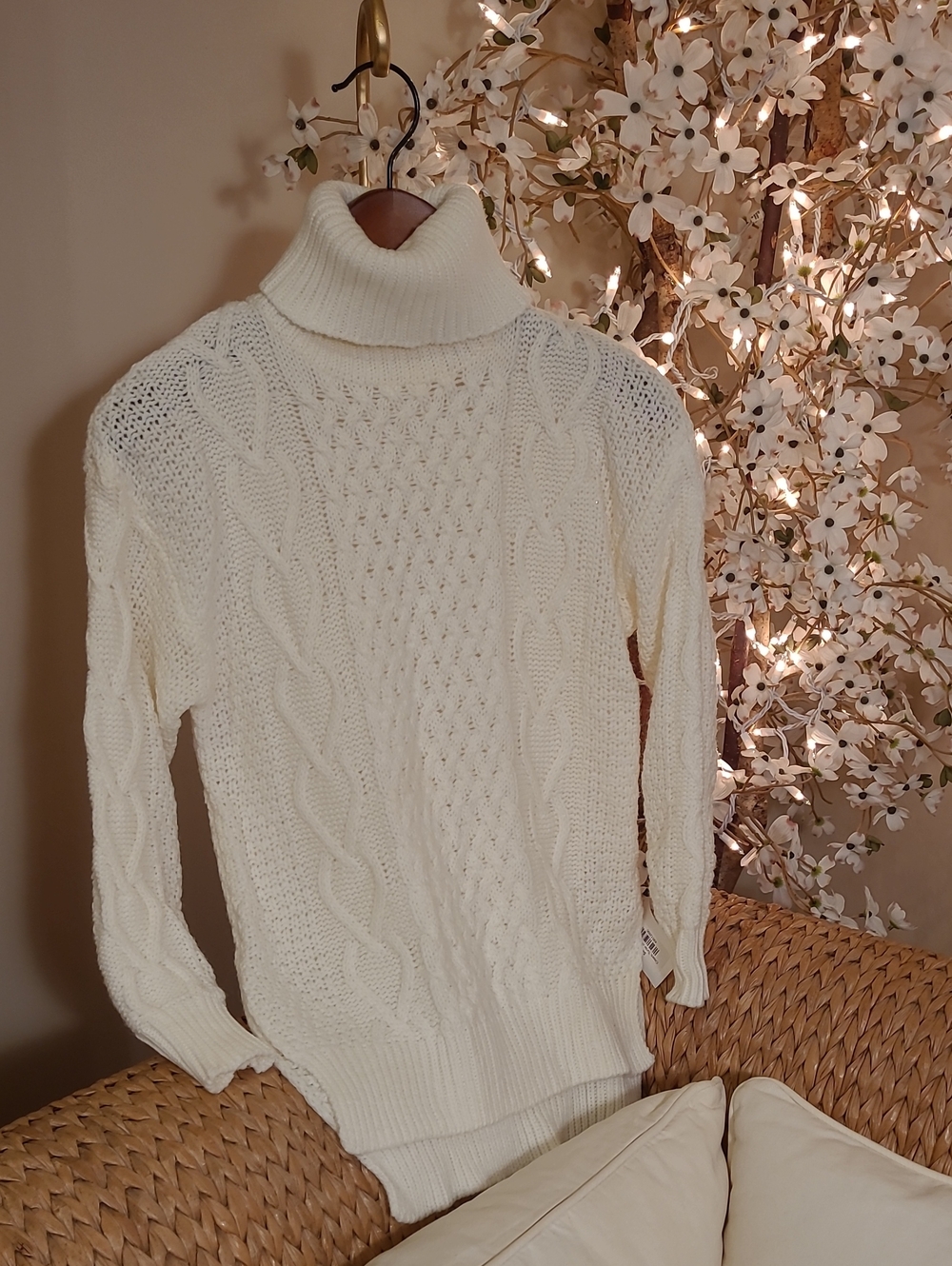 NWT Cream Cable Knit Turtle Neck Sweater